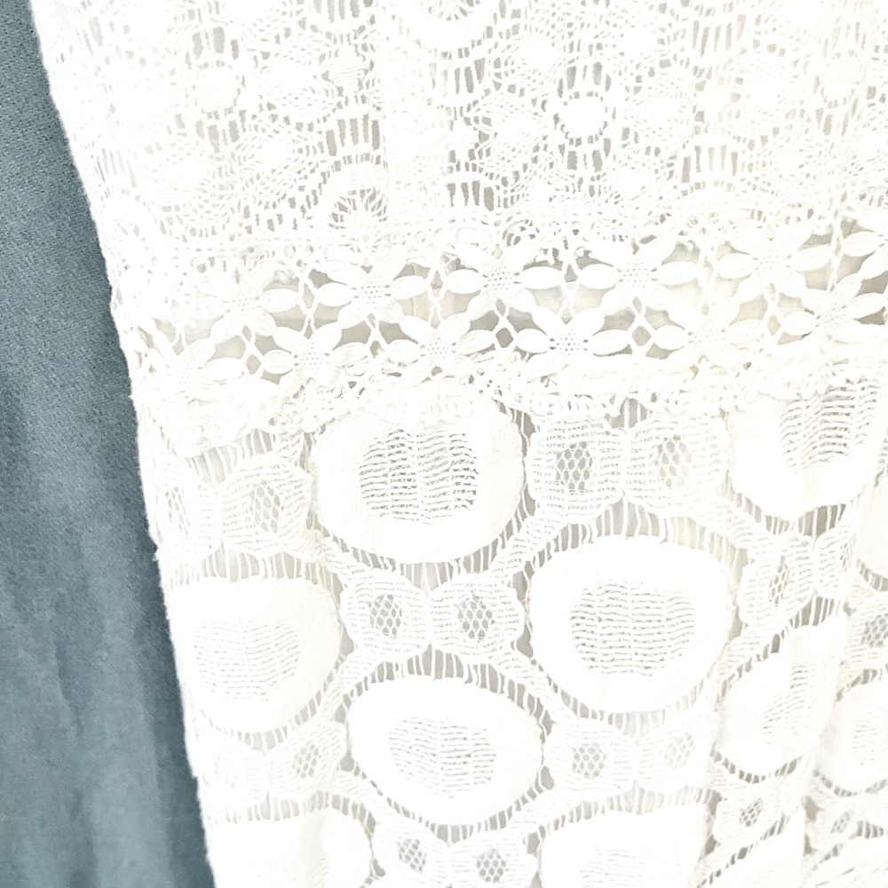 NANETTE LEPORE- Elegant White Lace Dress - Picture 5 of 5